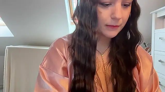 Show modela MoonlitLust na web-kameri
