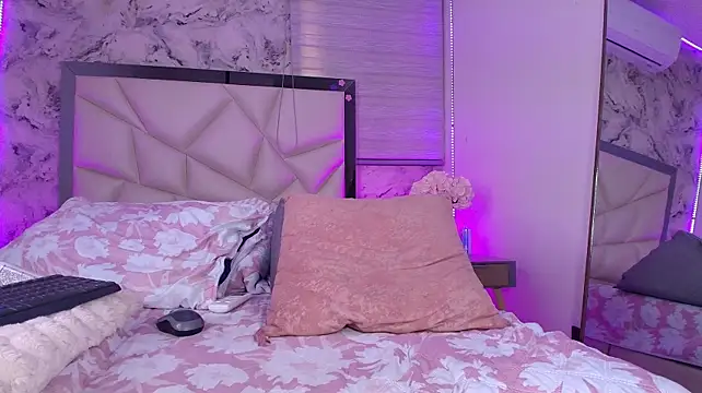 Živý XXX chat lili_jhonson