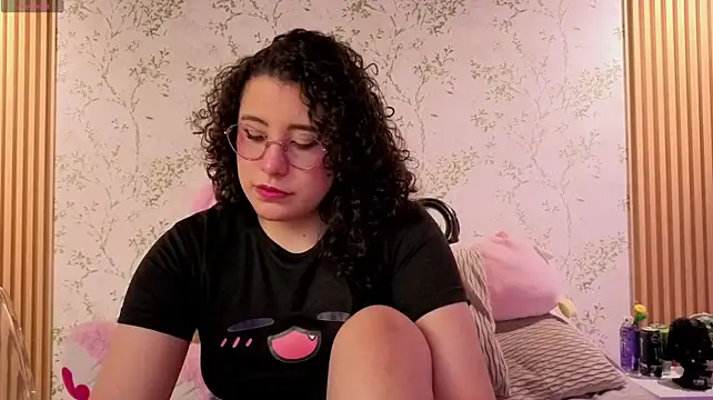 Chatroom XXX en direct de Charlotte__Miller