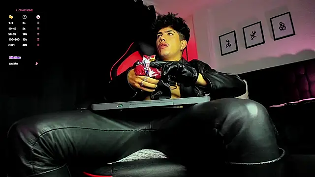 LyleBennett_ – Naživo XXX chat