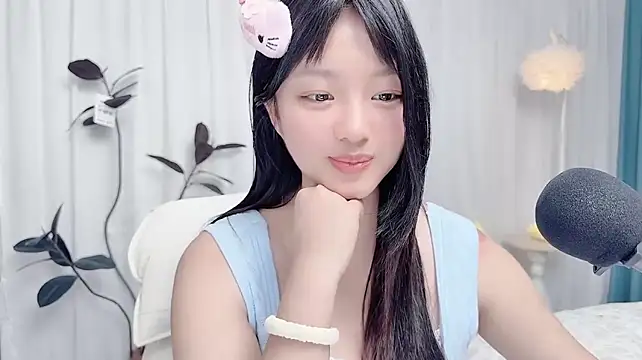 Winnie666999 Adlı Modelin Canlı XXX Sohbeti