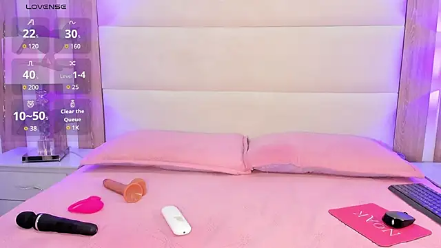 Evaa_Martinez - Suck fingers