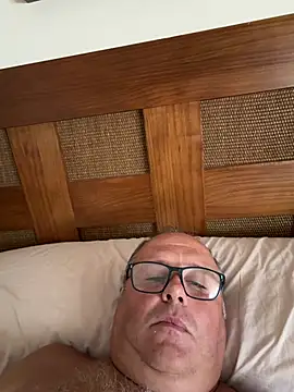 Živý XXX chat YachtCaptain10