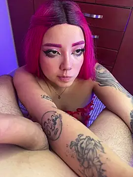 sarah_and_taylor XXX чат на живо