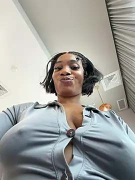 ___Nessa's Live XXX Chat