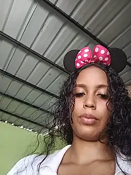Show modela Tu-Diablita_Caliente na web-kameri
