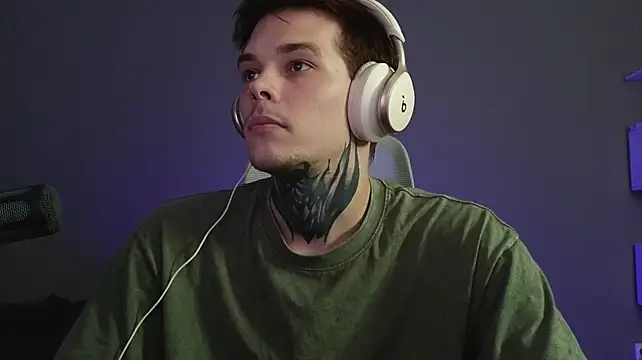 Онлайн чат XXX DENIS_HERE