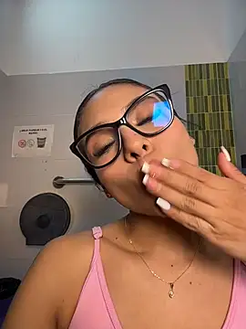 Amira_cute2 - doggy sussy+domi on clit