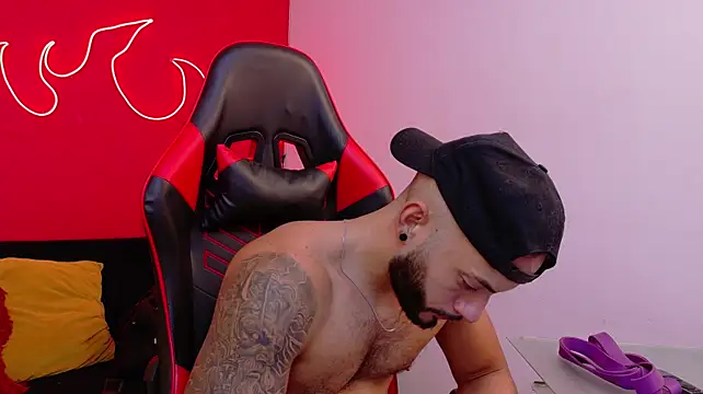 แชท XXX สดของ Mike_savage3