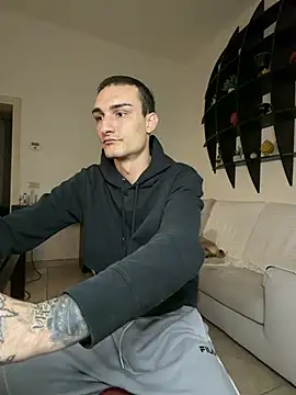 دردشة IamAlexei الجنسية المباشرة