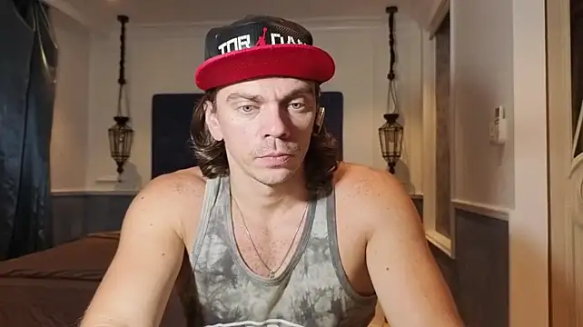 Chat +18 de Marrymeplz ao vivo