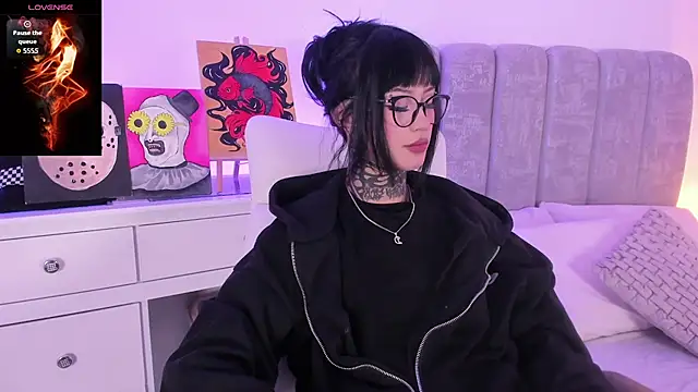 XXX chat uživo modela doll__bella