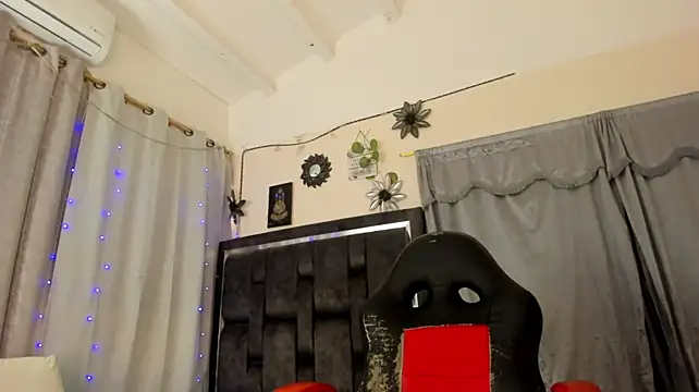 Alana-Nova live XXX chat