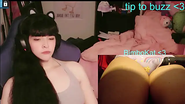 XXX chat uživo modela BimboCat