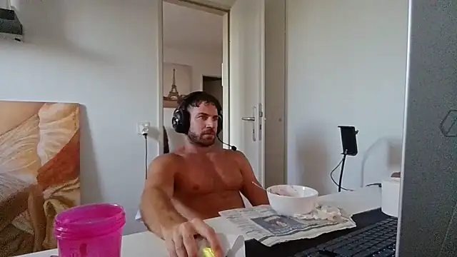 alpha-hunk Adlı Modelin Canlı XXX Sohbeti