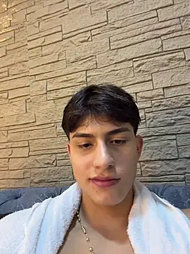 Lander_Cruz Live XXX-Chat
