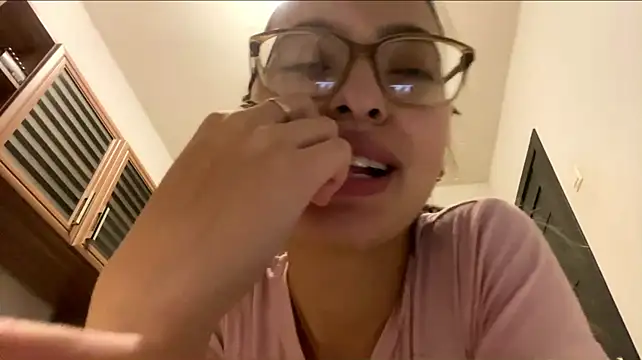 ZelmaBonato - Slap my juicy ass