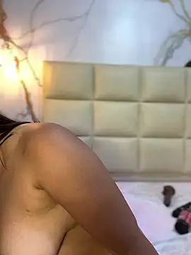 Lia_sexx - PLUG ANAL