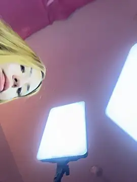 ChloeCollins__ - PUSSY FINGERING + SHOW BOOBS