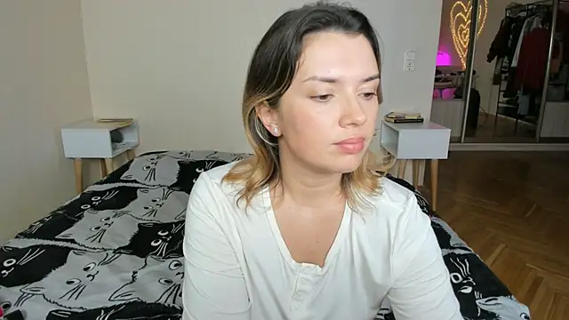BrightDani 라이브 XXX 채팅