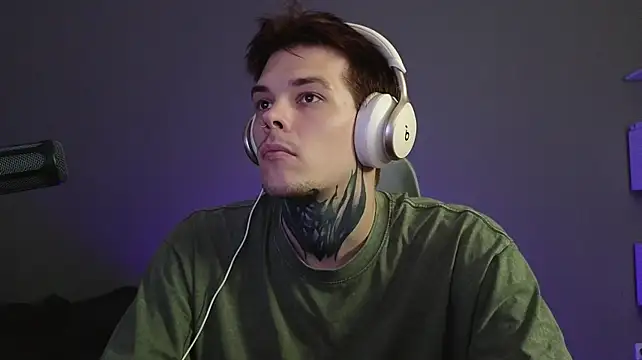 DENIS_HERE – Naživo XXX chat