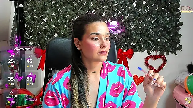DestinyHills Live XXX-Chat