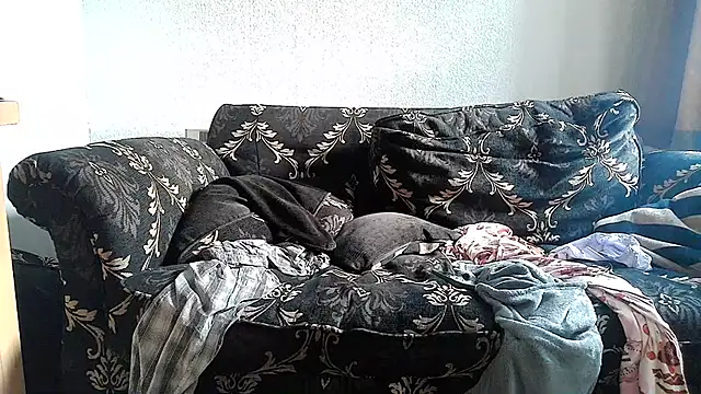 Nerd_couple - finger pussy - show boobs