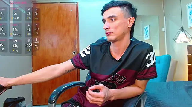 Онлайн чат XXX FelipeFriendly