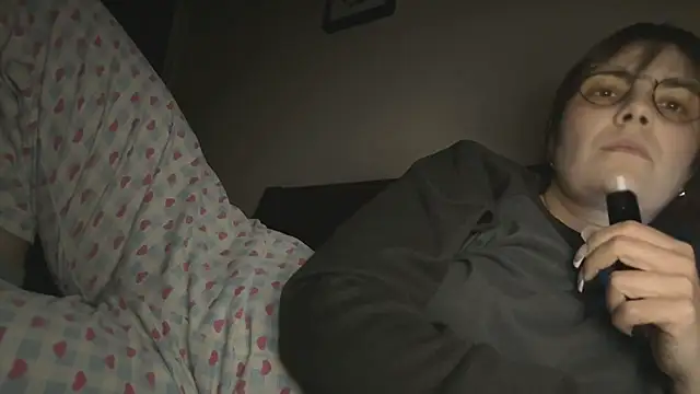 Feloraa 即時 XXX 聊天