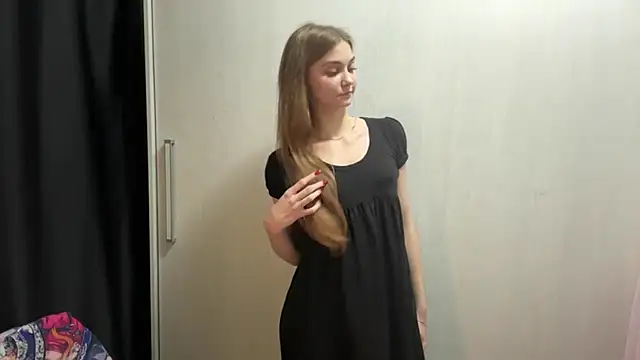 Babysmall_girl - turn ur back and show ur wavy