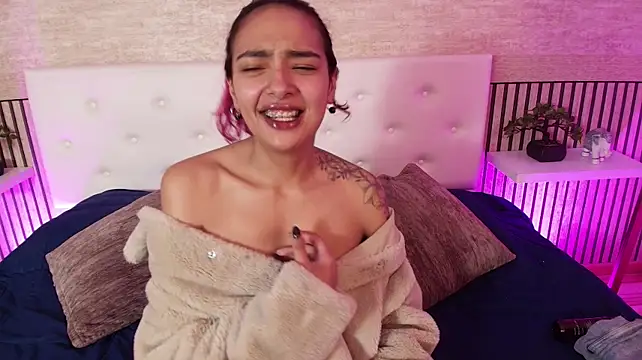 Violetta_Leon 现场XXX聊天