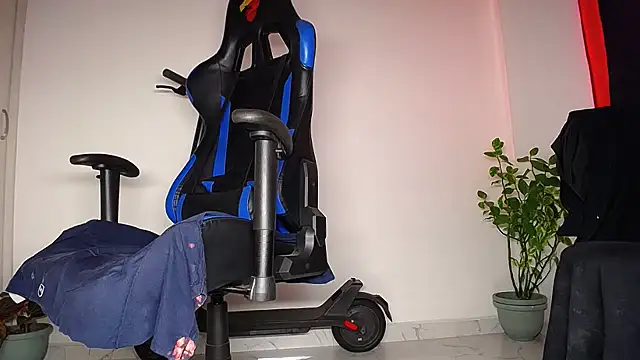 MAXJONES_2 Live XXX Chat