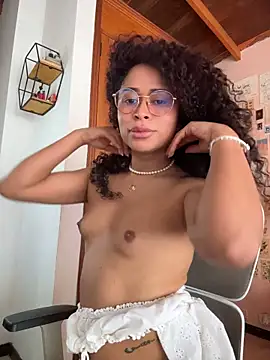 GabriSaenz 라이브 XXX 채팅