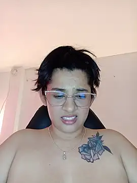VALENTINA_ROUSE_ লাইভ XXX চ্যাট
