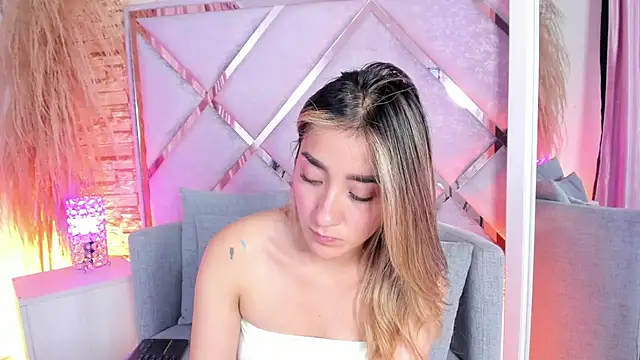Lucy_davies - lovense x 7 min