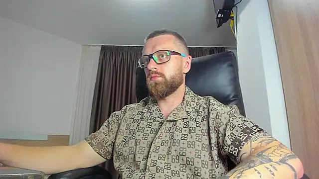 Sembang XXX Secara Langsung Findom_guy
