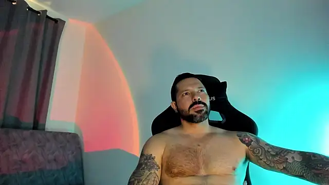 Chat +18 de Pierre_Vidal ao vivo