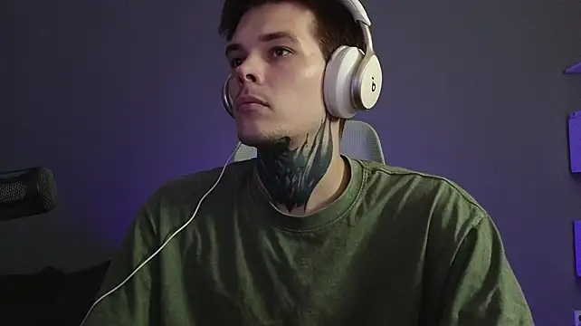 XXX chat uživo modela DENIS_HERE