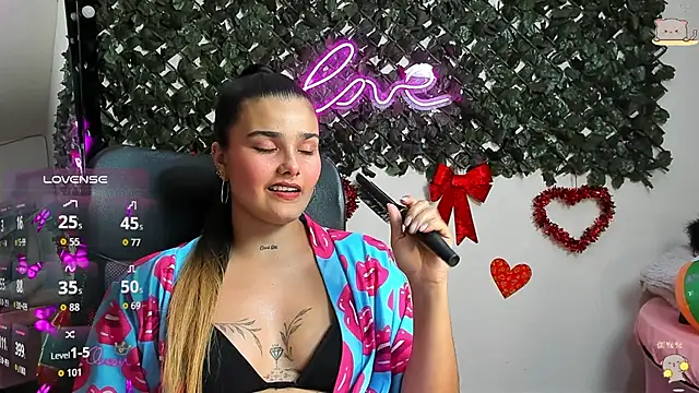 DestinyHills Chat XXX in diretta