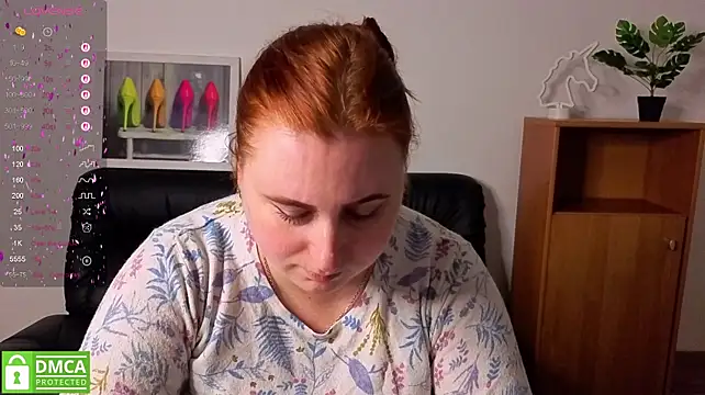 Chat +18 de Alicia_love00 ao vivo
