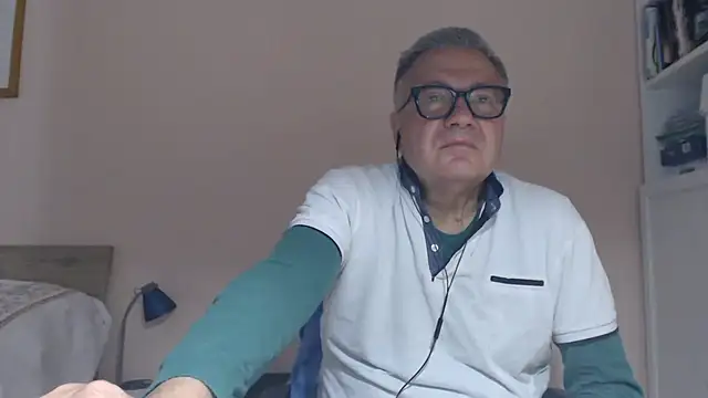 YOU6me's Webcam Show