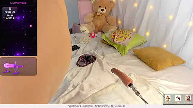 Benjamin_Buster 即時 XXX 聊天