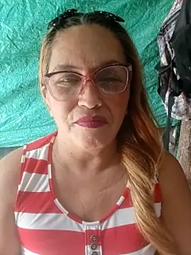 MOTHER_AND_SON09 - Tetasy masturbacion+4 videos
