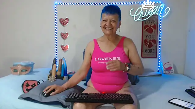 loquitaqueen011 라이브 XXX 채팅