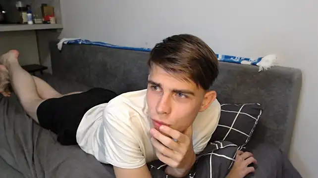 Student_Oliver élő XXX-chatje