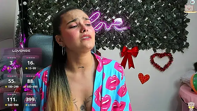DestinyHills Live XXX-Chat