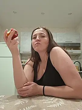 MilaMature