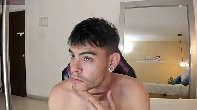 Lycan____ Chat XXX live