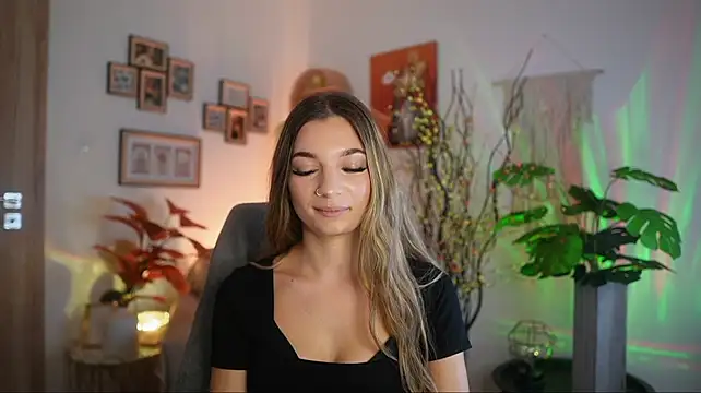 Chat +18 de Anna_Brie ao vivo