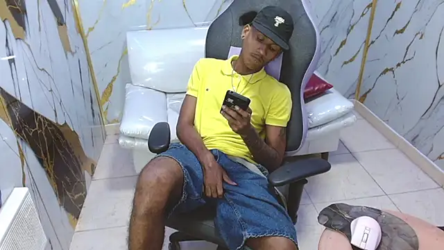 Chat XXX ao vivo de ManSant